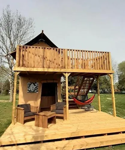 Luxury tent Tente Du Hautoreille Bannes (Haute-Marne)